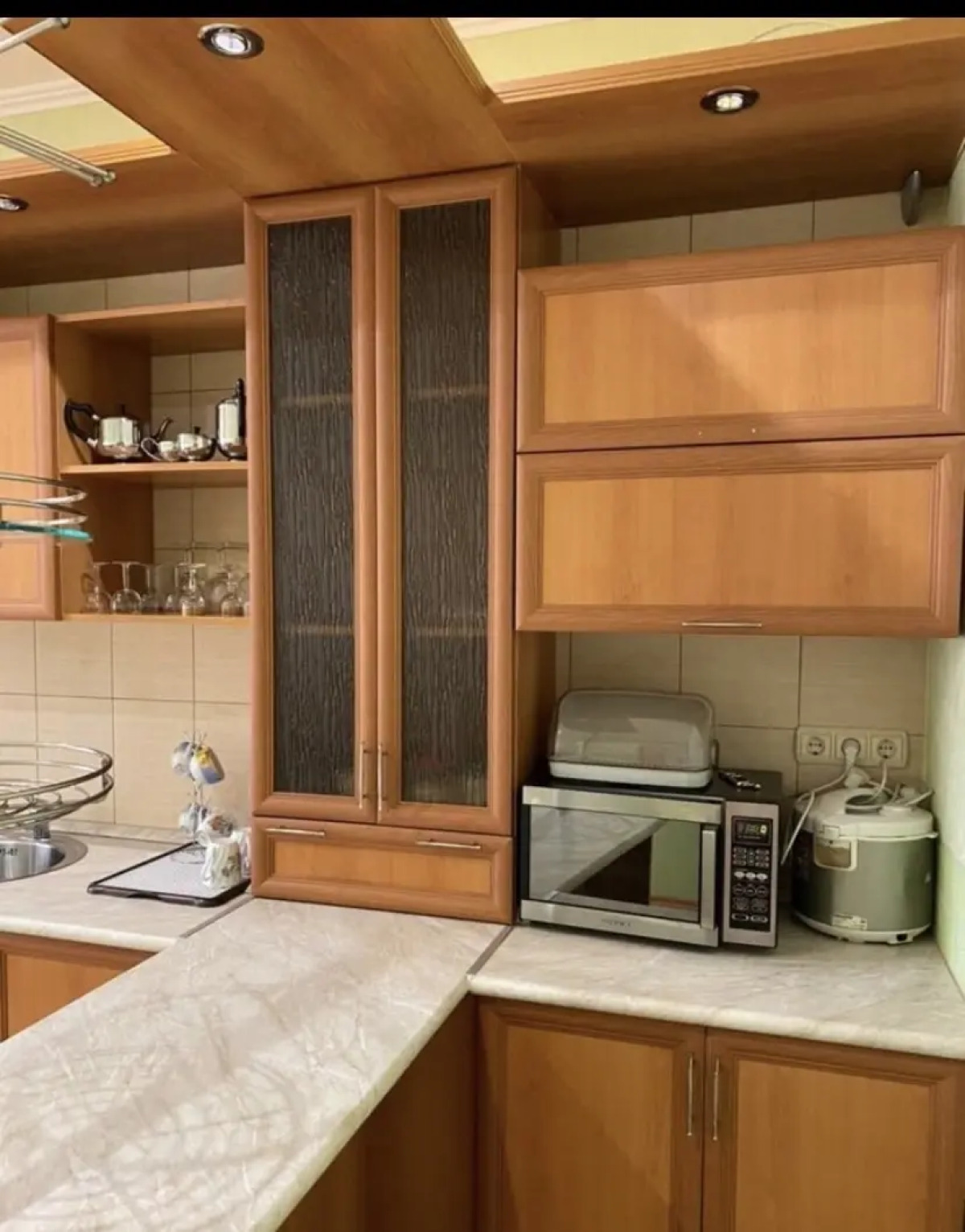 Апартаменты Элитная трехкомнатная квартира