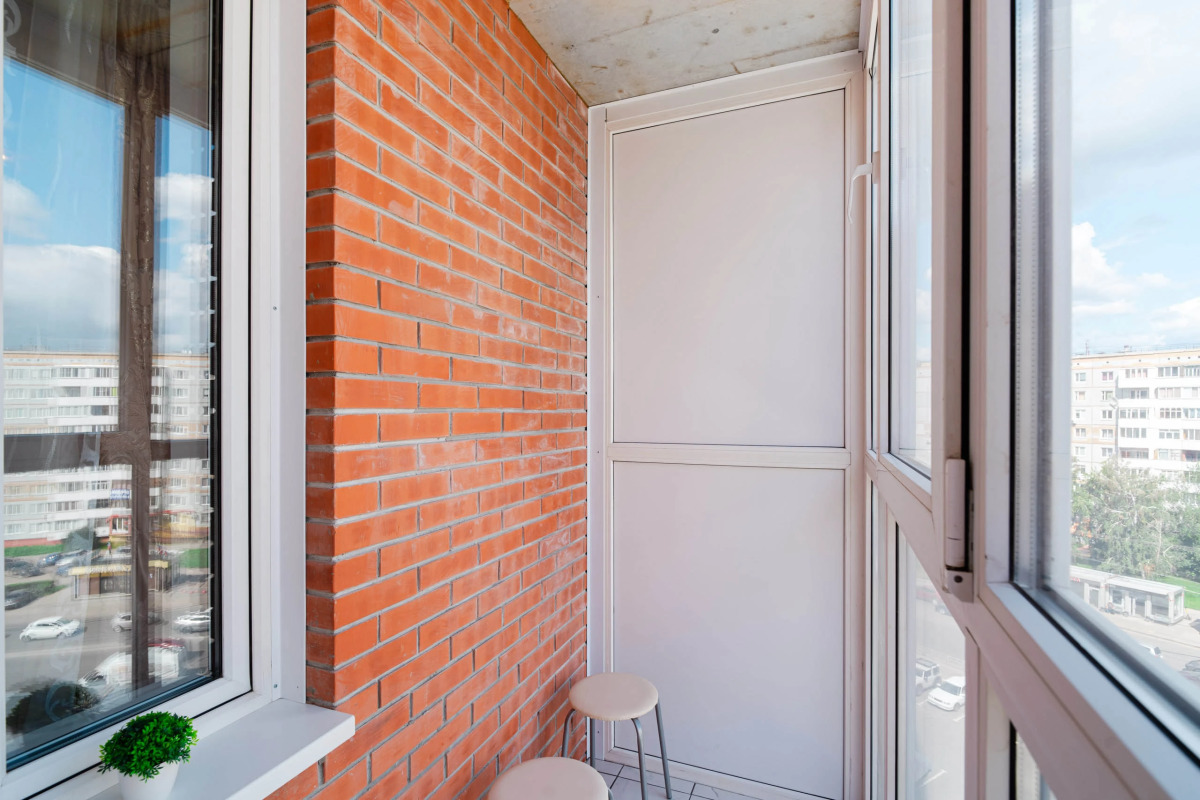 Апартаменты Студия в самом центре левого берега Иртыша