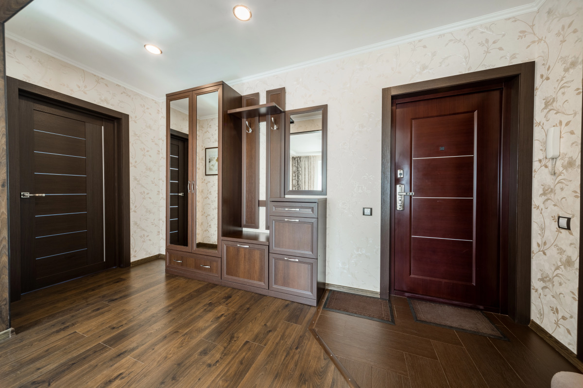 Квартира Тёплая солнечная возле БЦ Первая Башня