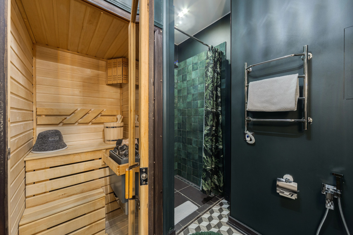 Апартаменты Lalapart Black Emerald с сауной в ЖК Савеловский Сити