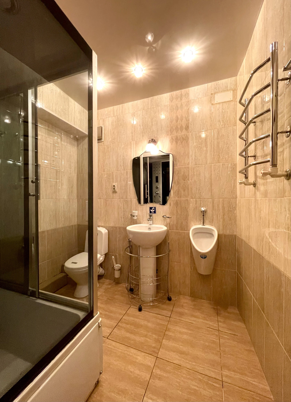 Квартира 3-комнатная Видовая Yarapartments на Набережной