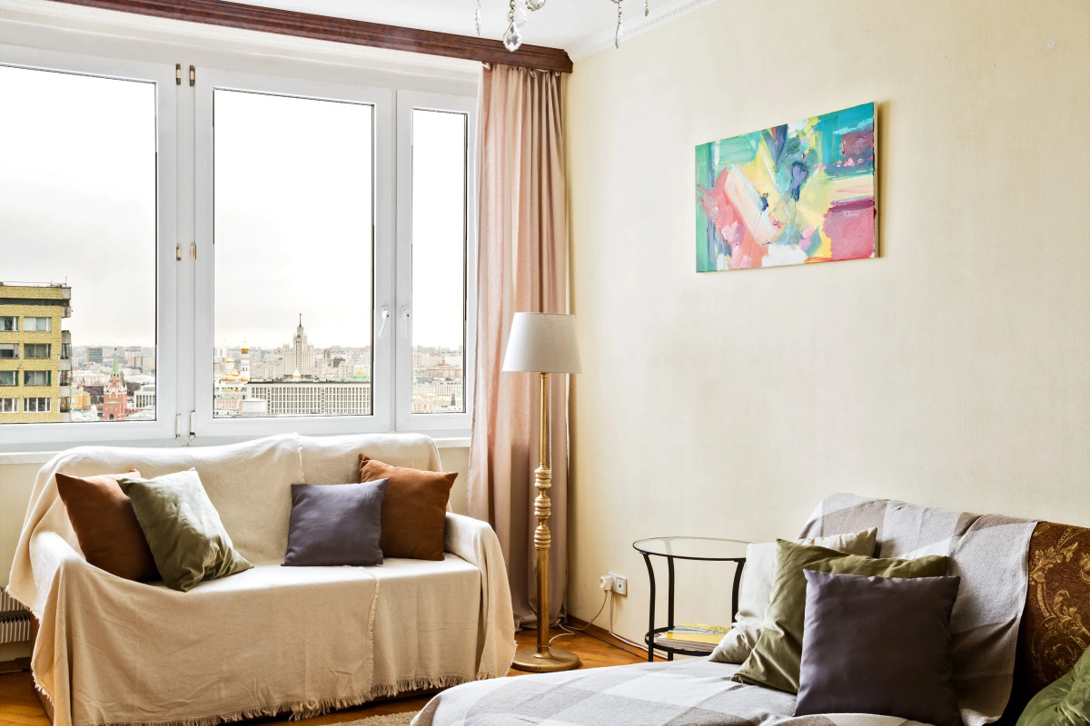 Great view on Kremlin 2 rooms apartment 23 floor