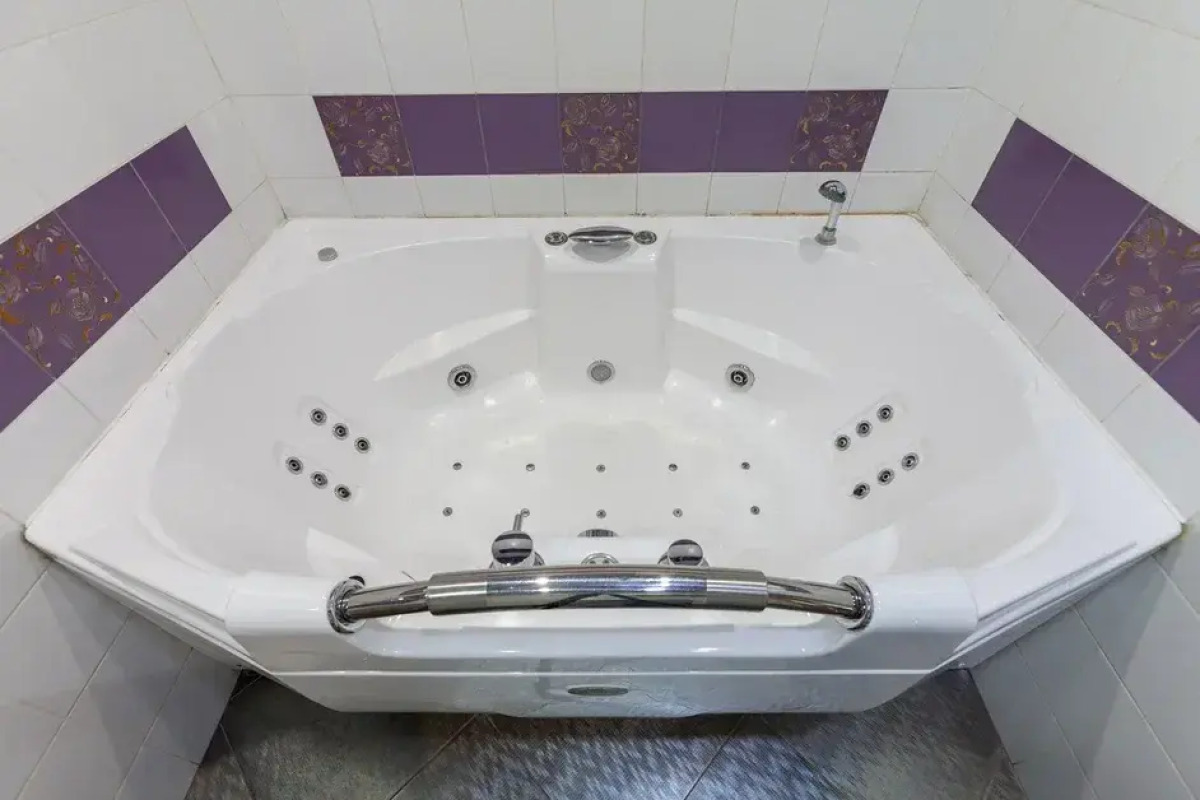 Квартира с джакузи шикарным видом на Волгу в центре Самары