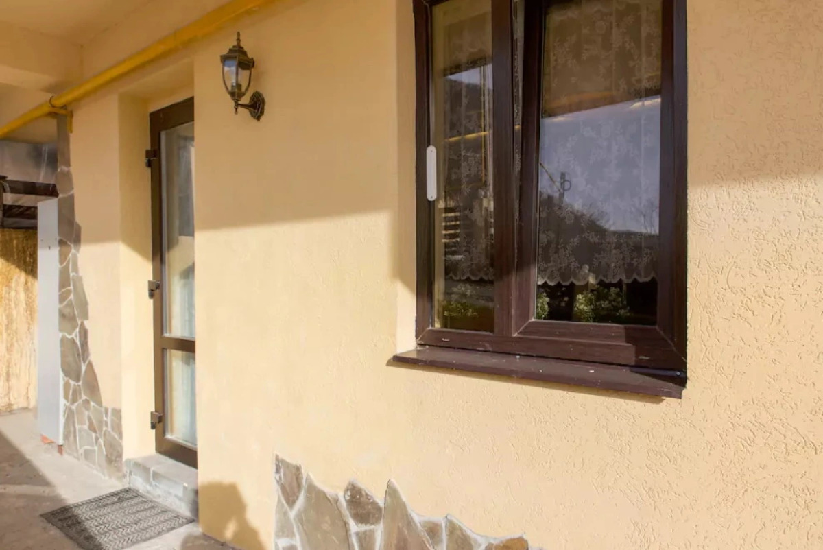 Апартаменты Mountains and Flowers