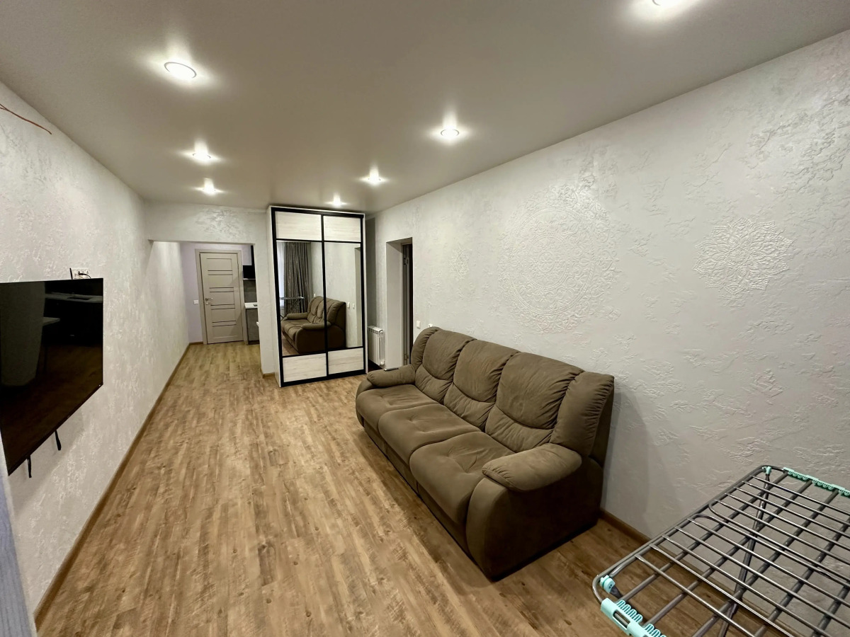 Апартаменты Двухкомнатные На Первом Этаже С Отдельным Входом Ужурская День & Ночь 9