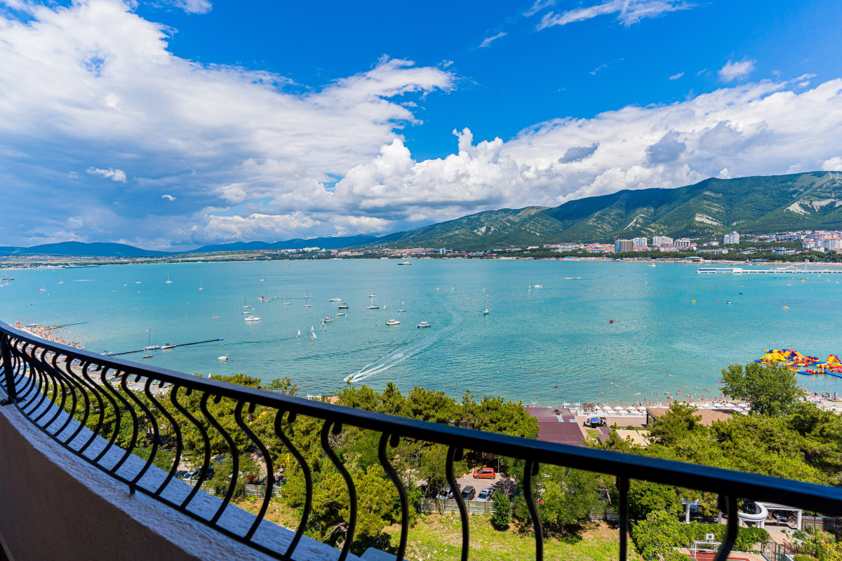 Апартаменты в Средиземноморском стиле от LetoApart