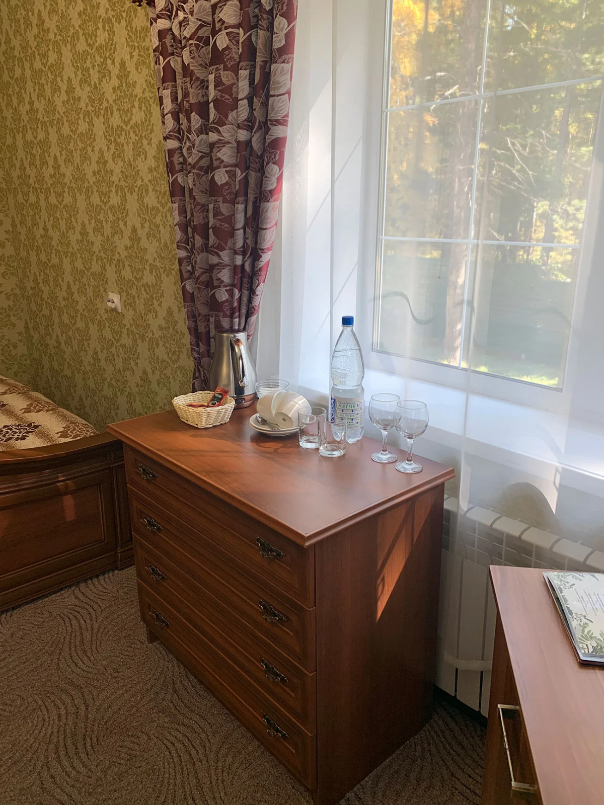 Отель Корона