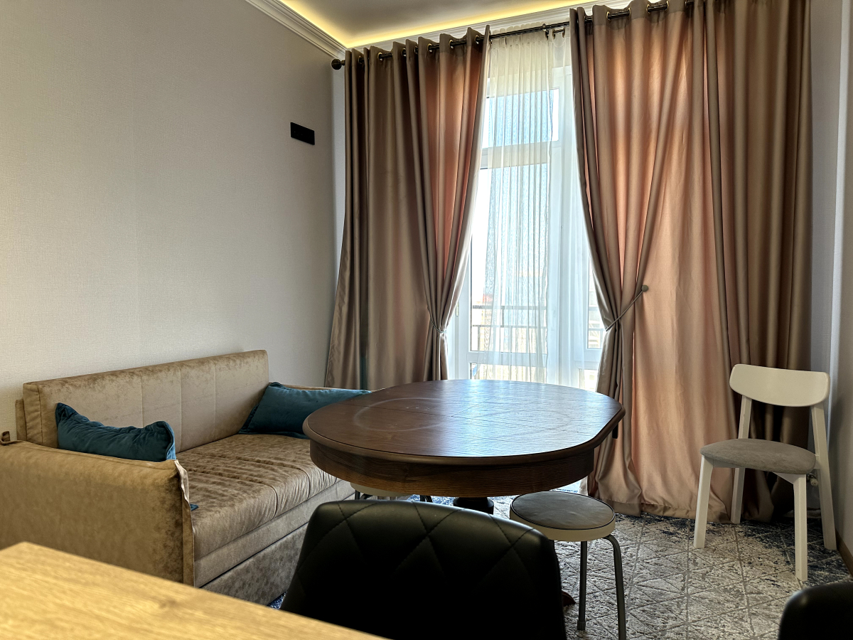 Аппартаменты "Эленика" двухкомнатная квартира в Махачкале с видом на озеро и мечеть