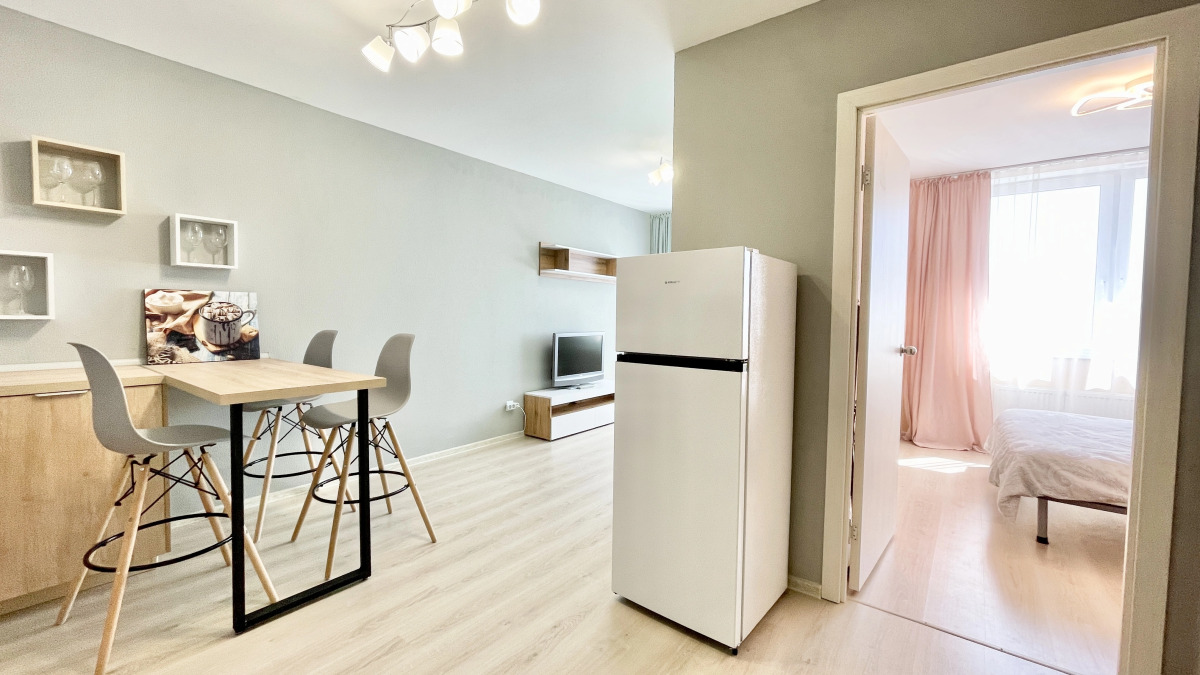 Апартаменты Chicago Aparts на Чемпионов 1 мкр. Солнечный