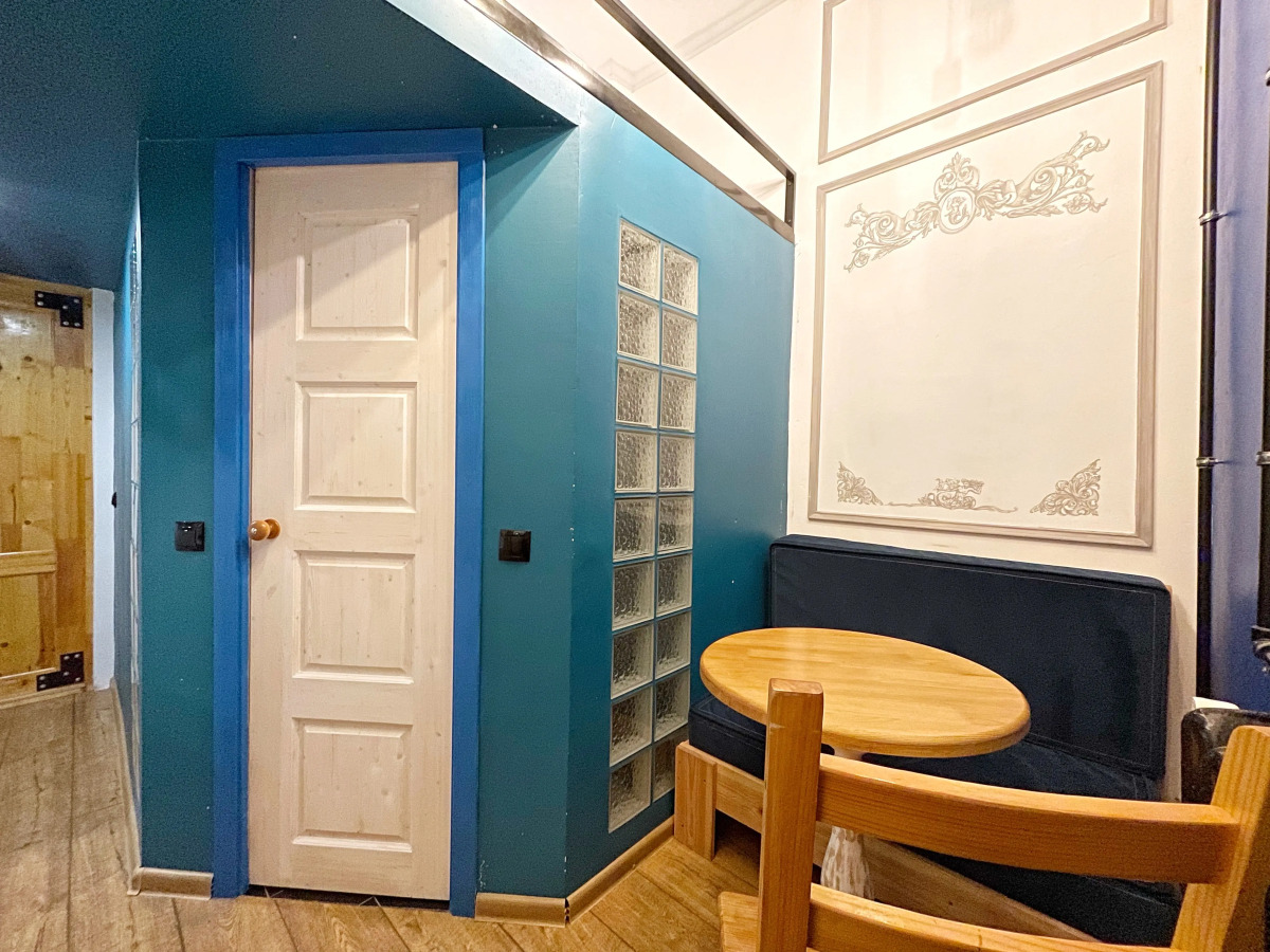 Хостел BookCase Hotel&Hostel