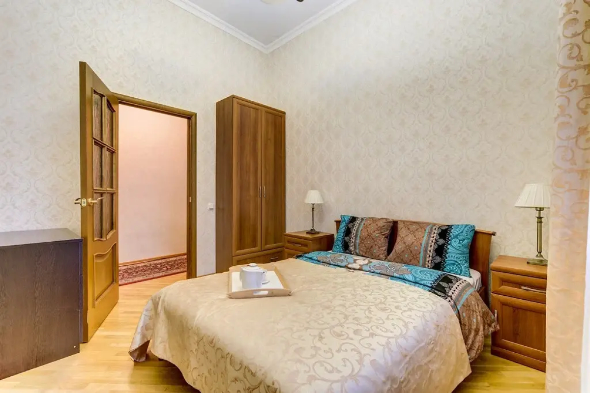 Квартира Трёхкомнатная с изолированными комнатами и балконом