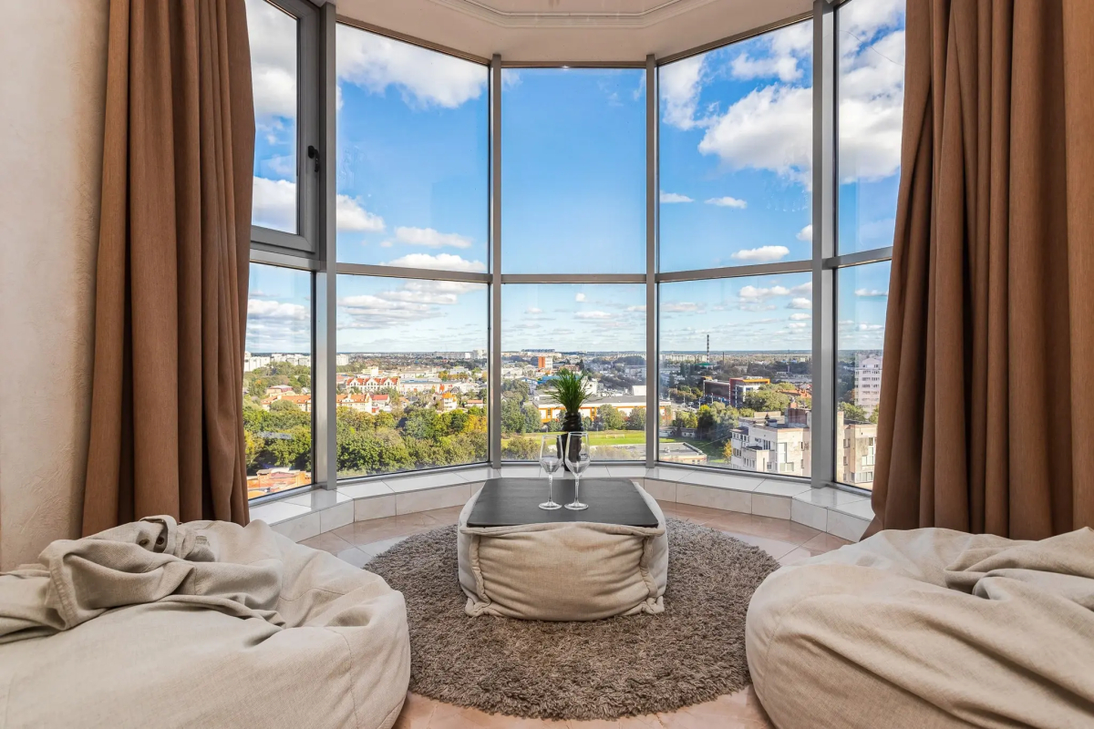 Апартаменты Crown39 - 1к №104: 57 м2, 15 этаж из 21