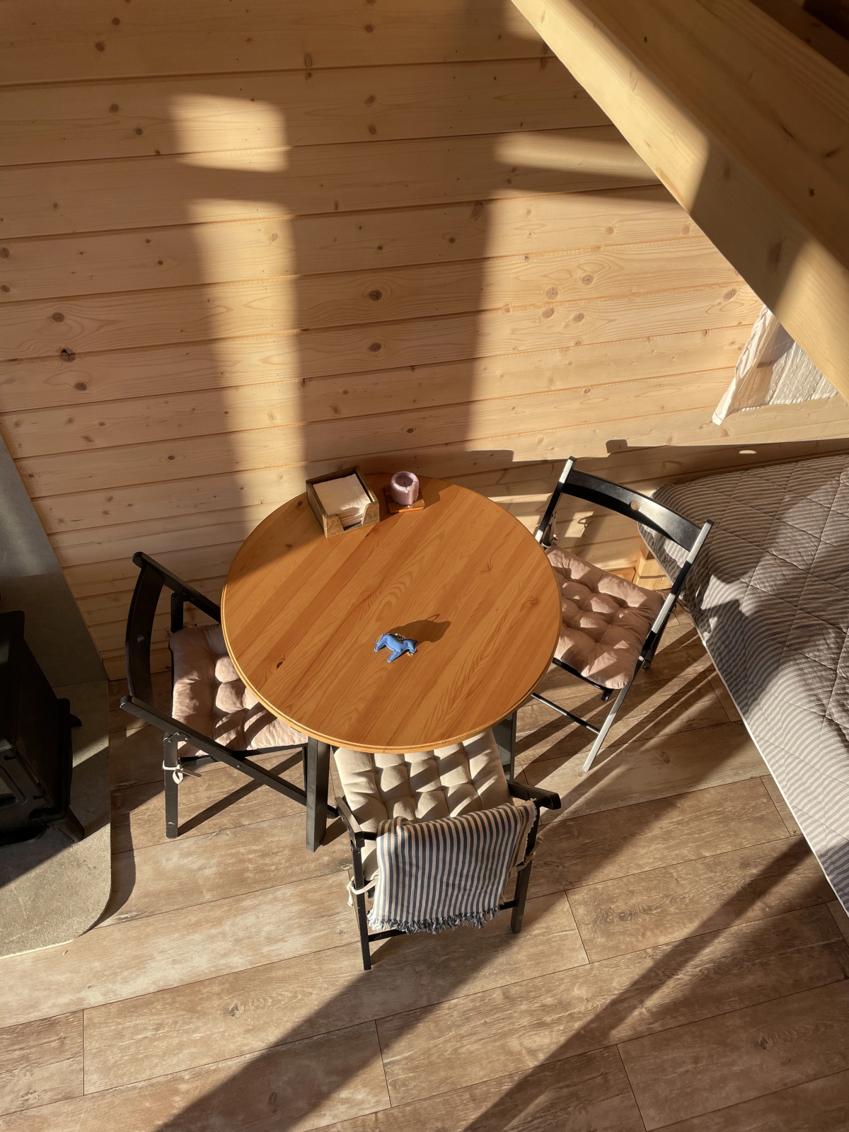 Дом Уютный домик у Игоры, белый