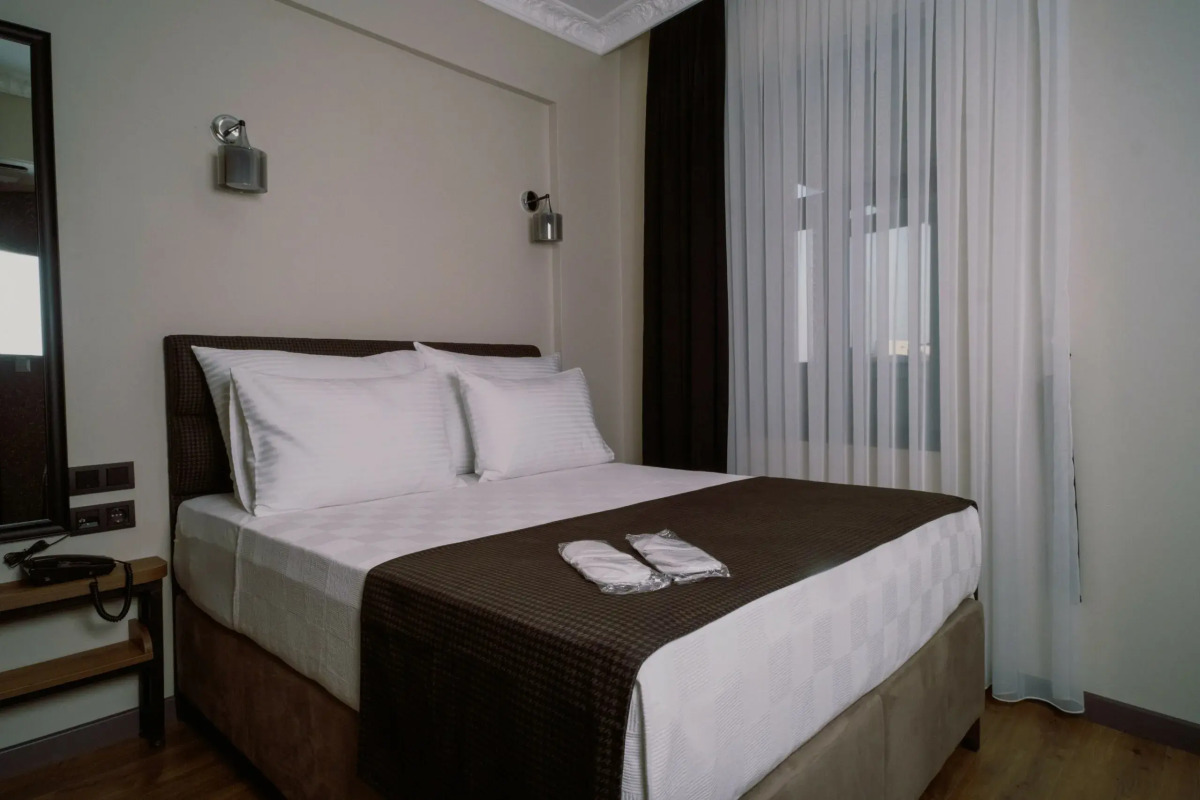 Отель Grand Clover