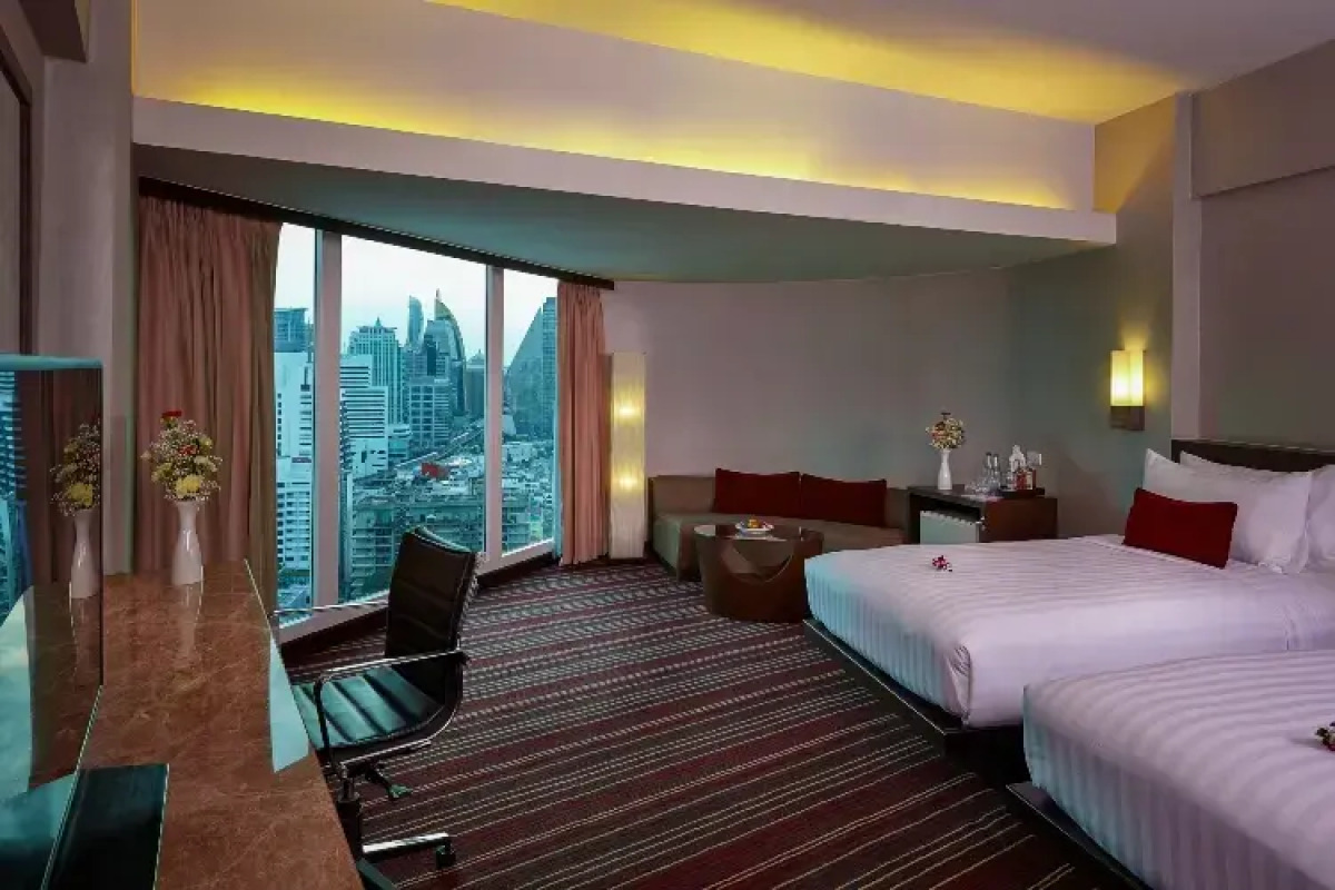 Отель Ambassador Bangkok Hotel