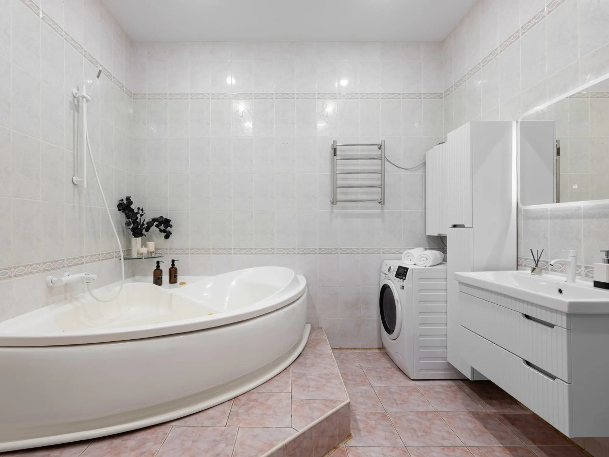 Квартира GM Apartments Новая и тихая Трехкомнатная на Тверской