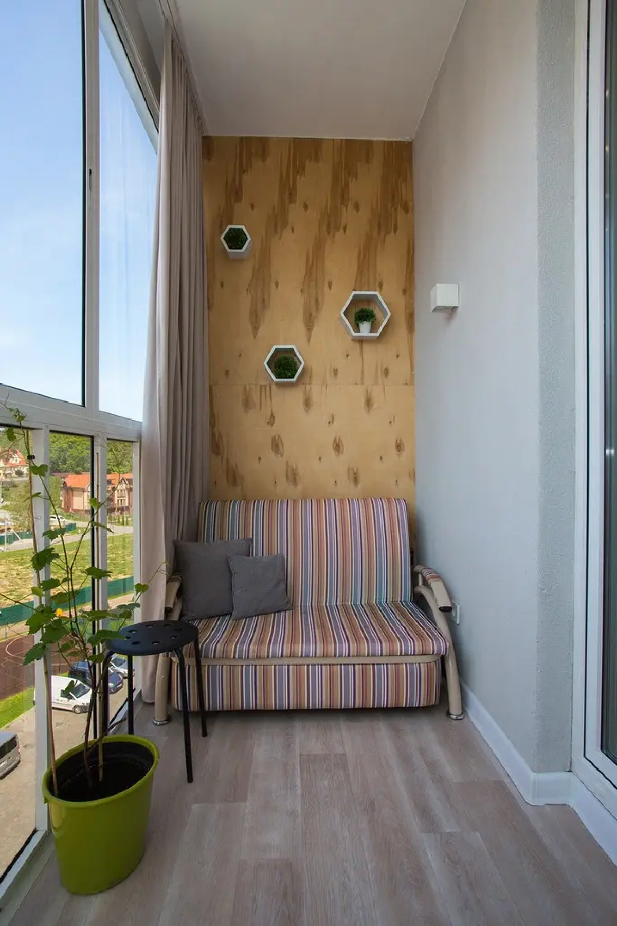 Апартаменты Аврора с видом на лес и озеро