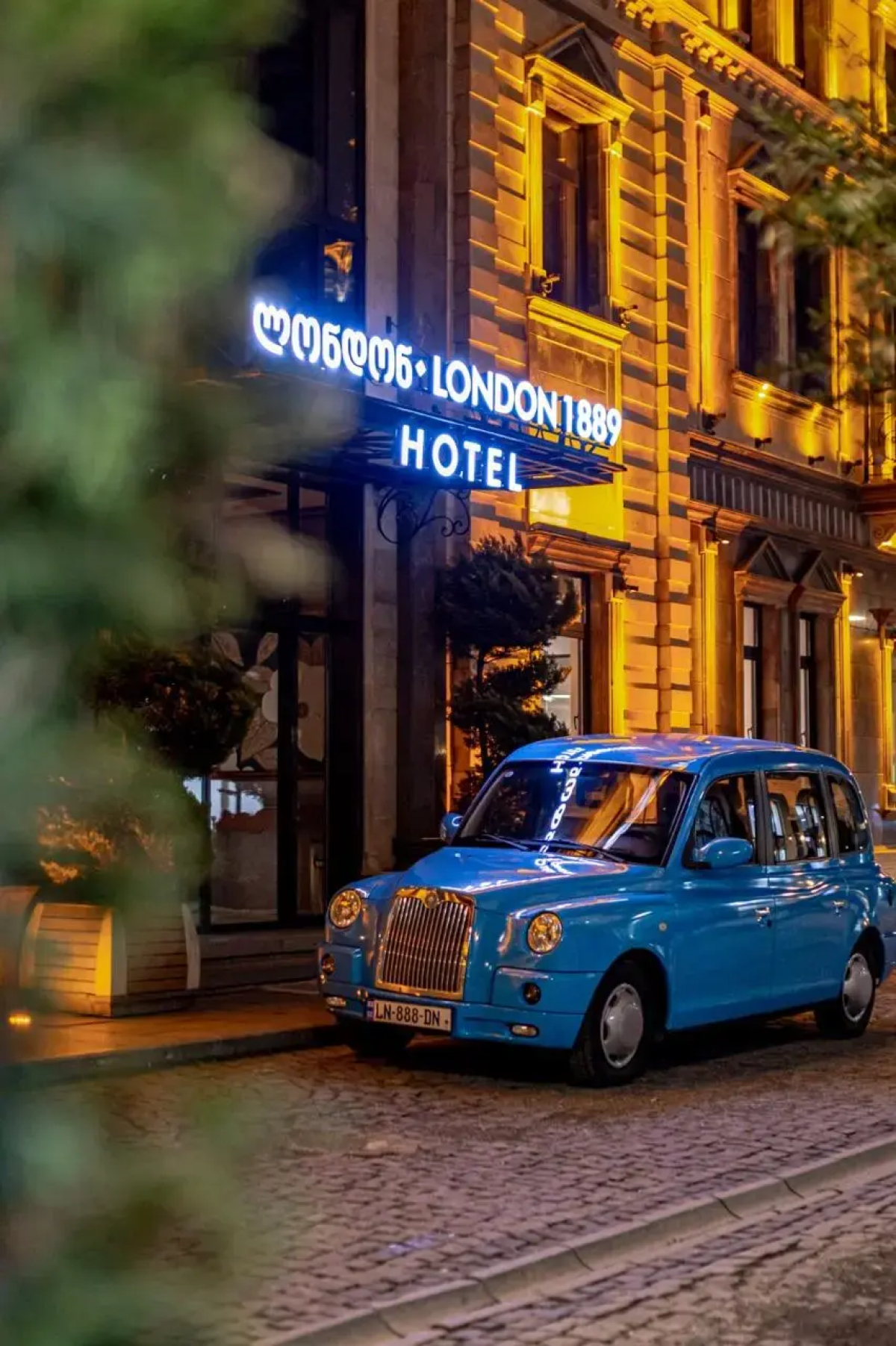 Отель London 1889 & Casino