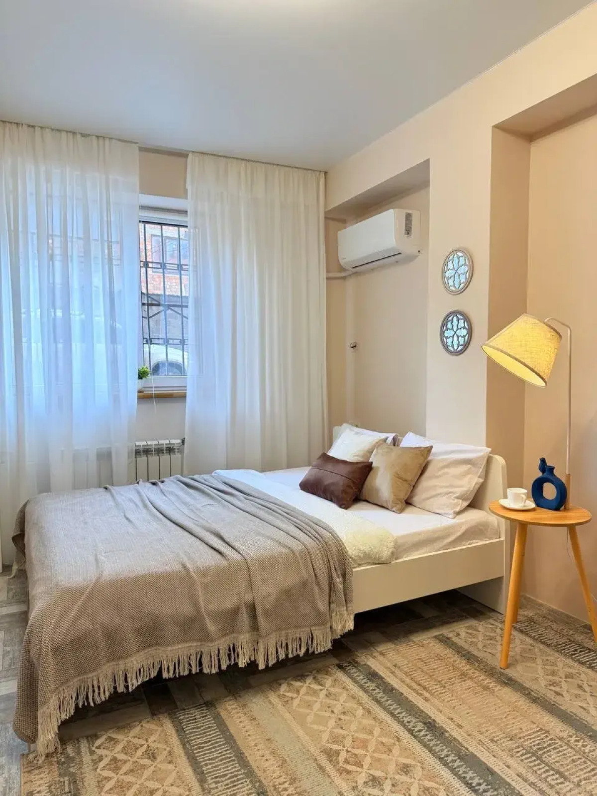 Квартира Комфортная Студия возле Моря на цокольном этаже