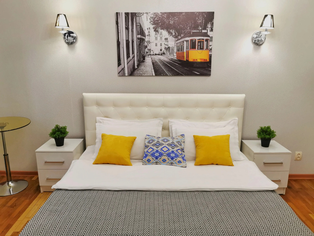 Апартаменты M.O.O.N. APARTMENTS Zenkova 86