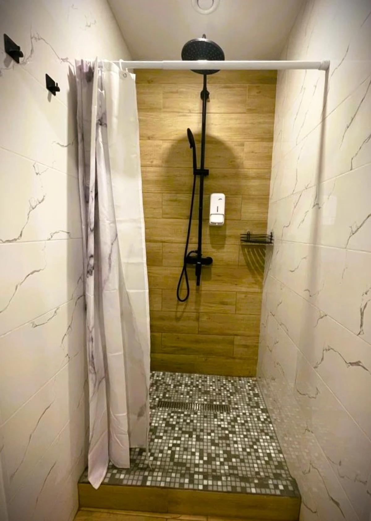 Хостел Moon Sky 24/7