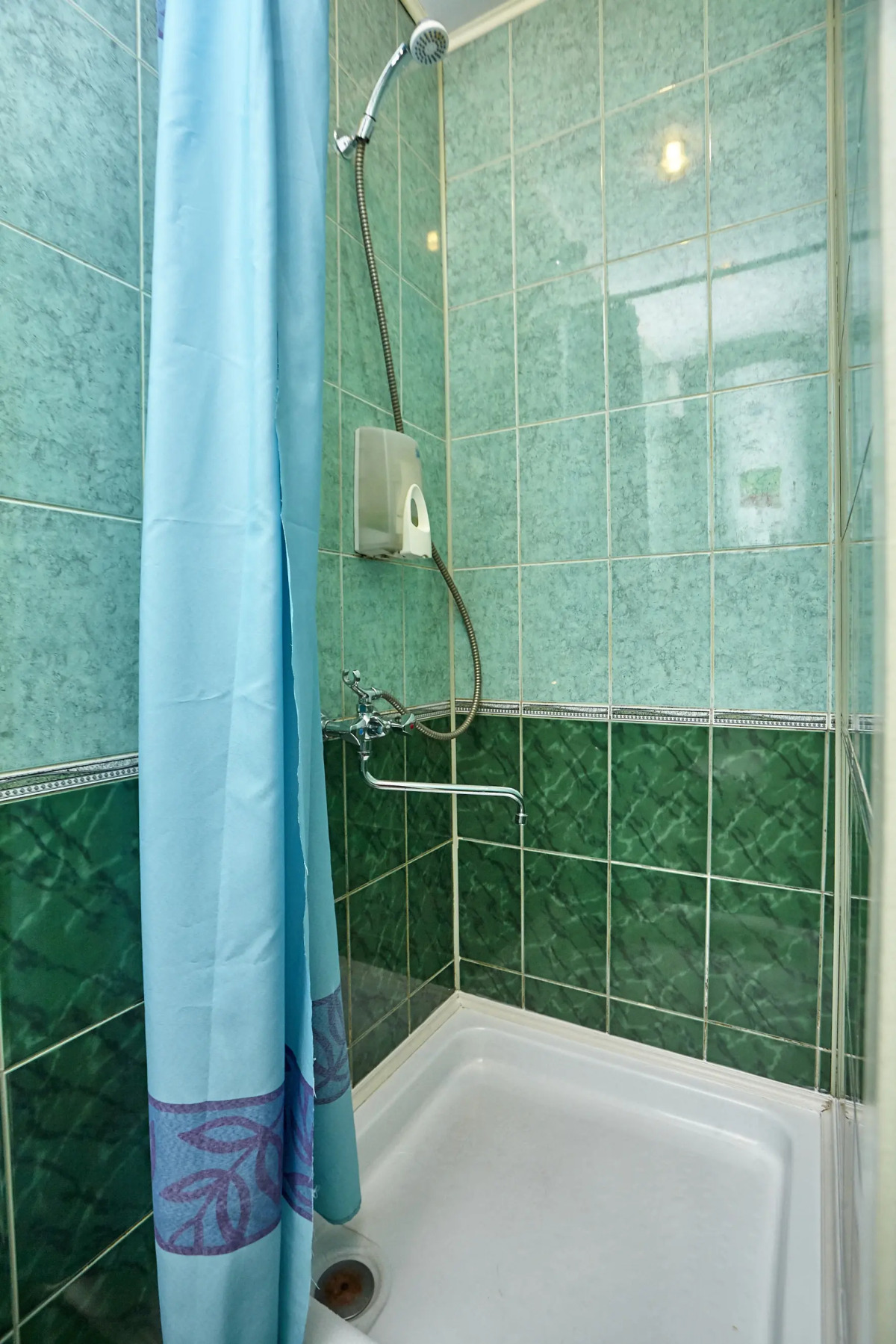 Отель Белое и Черное