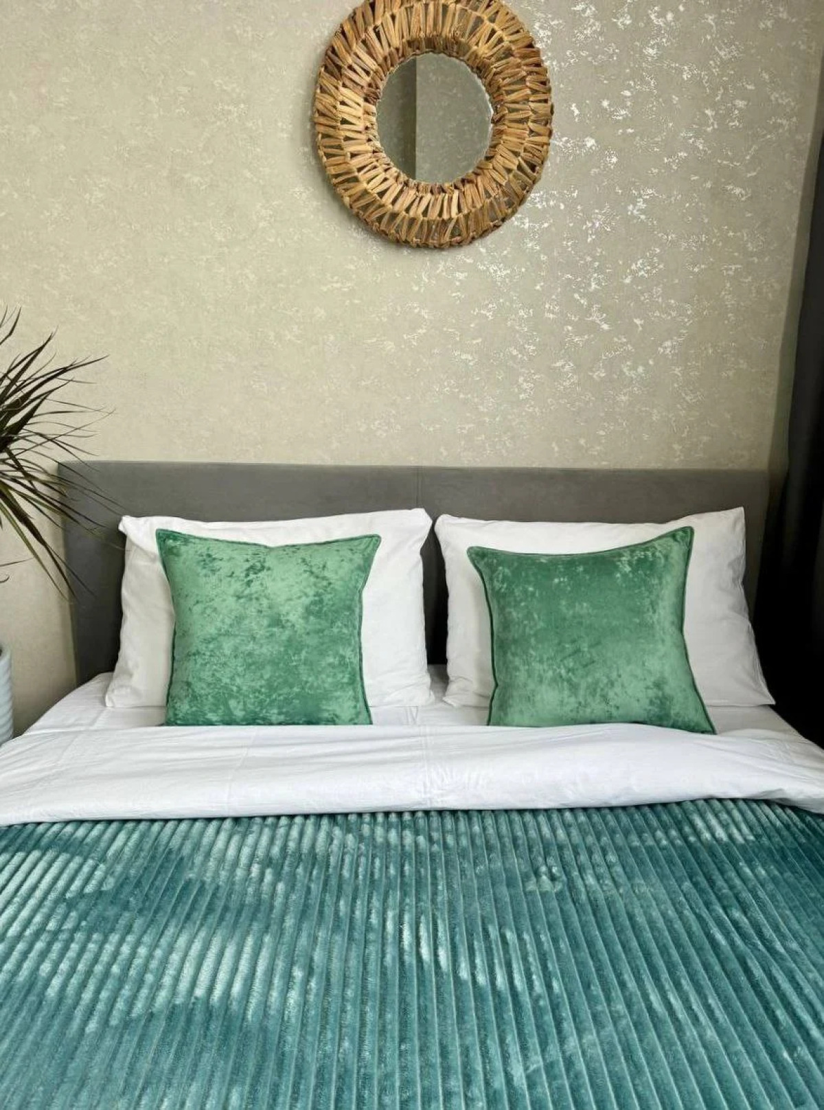 Апартаменты Семейные с красивым видом недалеко от парка Галицкого