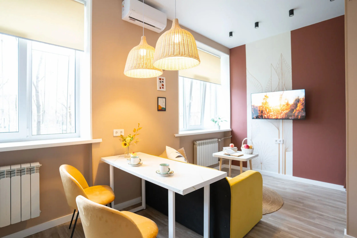 Апартаменты с ярким дизайнерским ремонтом