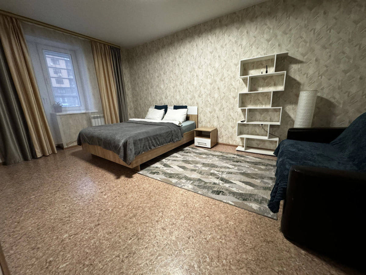 Квартира Двухкомнатная на Фрунзе 29 у ГУОР Локомотив