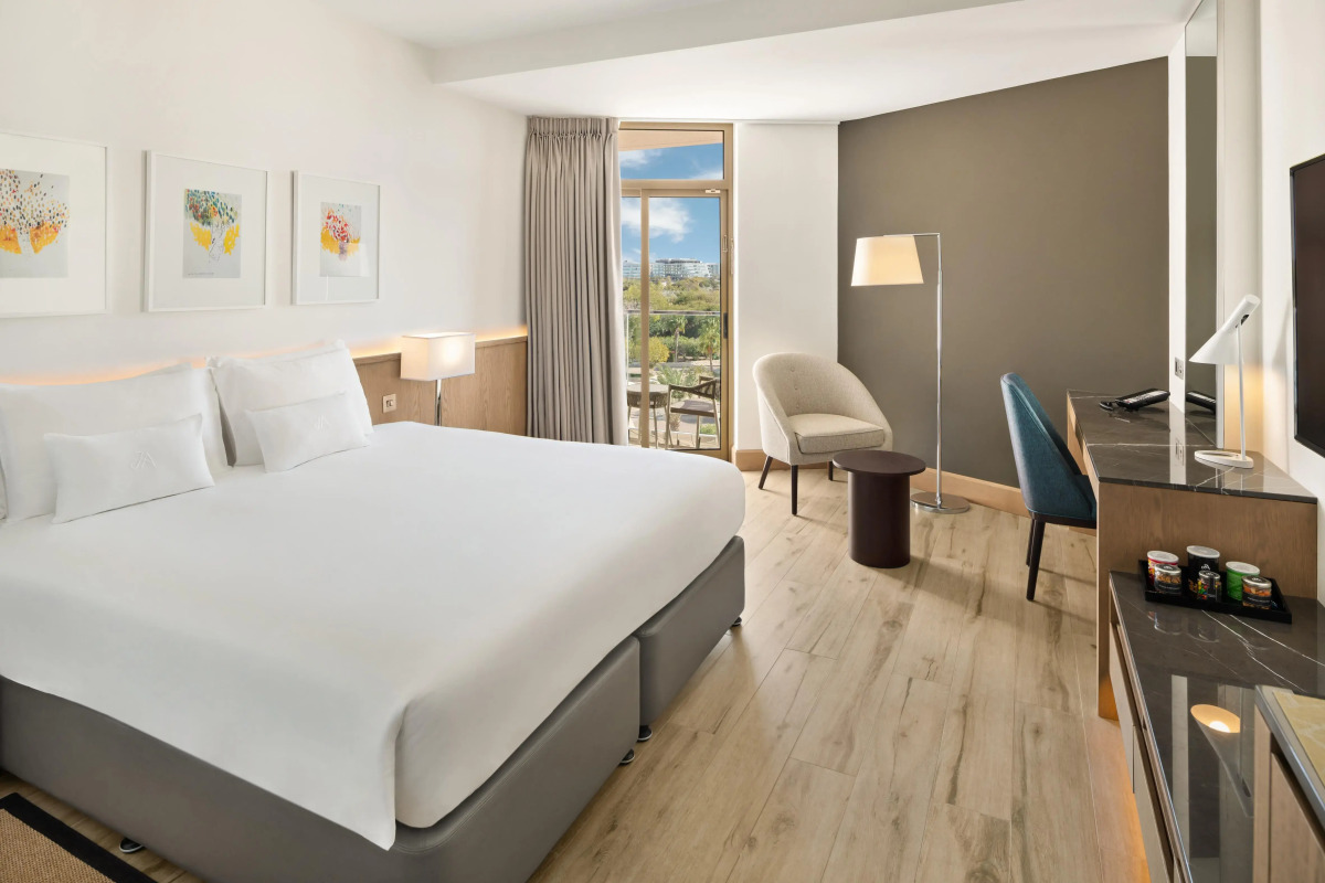 Курортный отель JA The Resort - JA Beach hotel