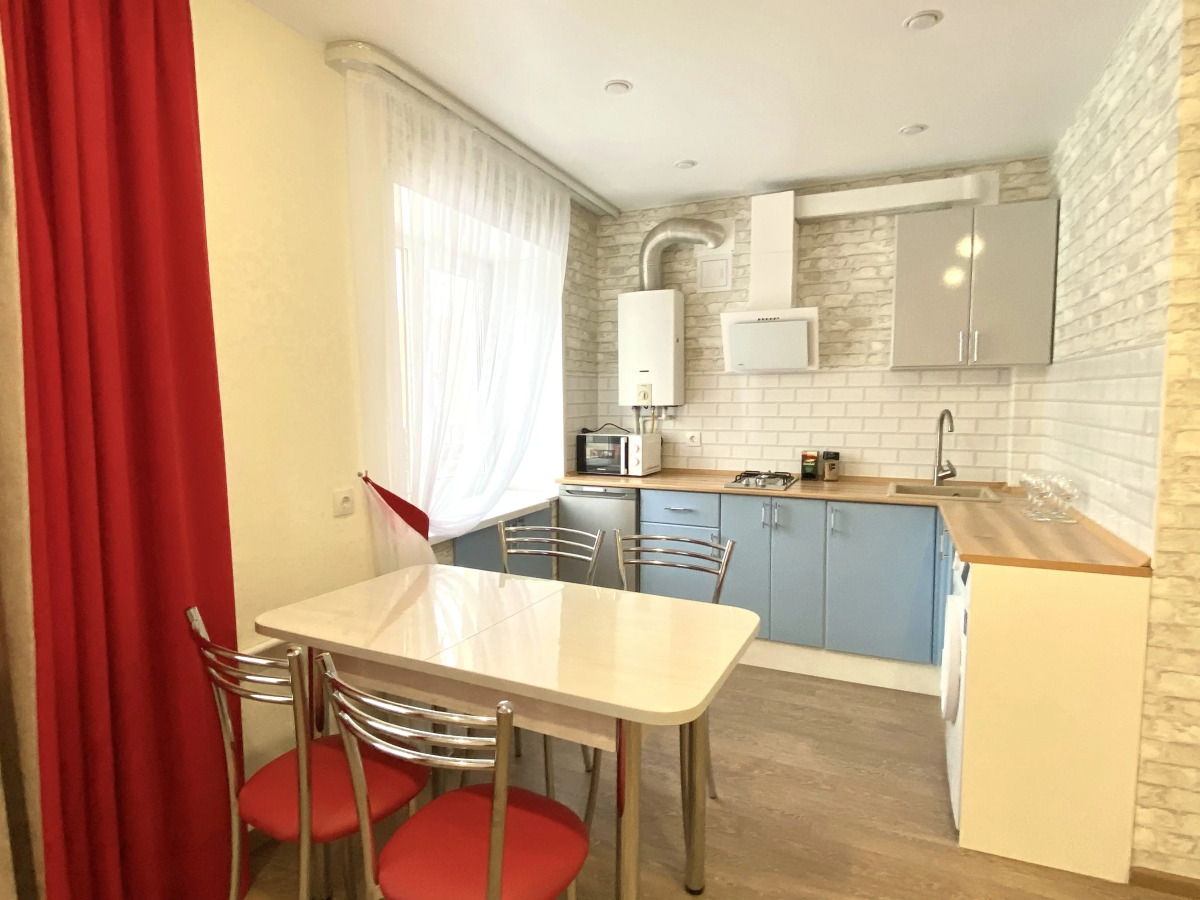 Апартаменты 2 комнатная квартира в центре города  у набережной