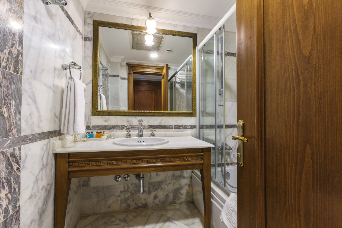 Отель Acra Special Class