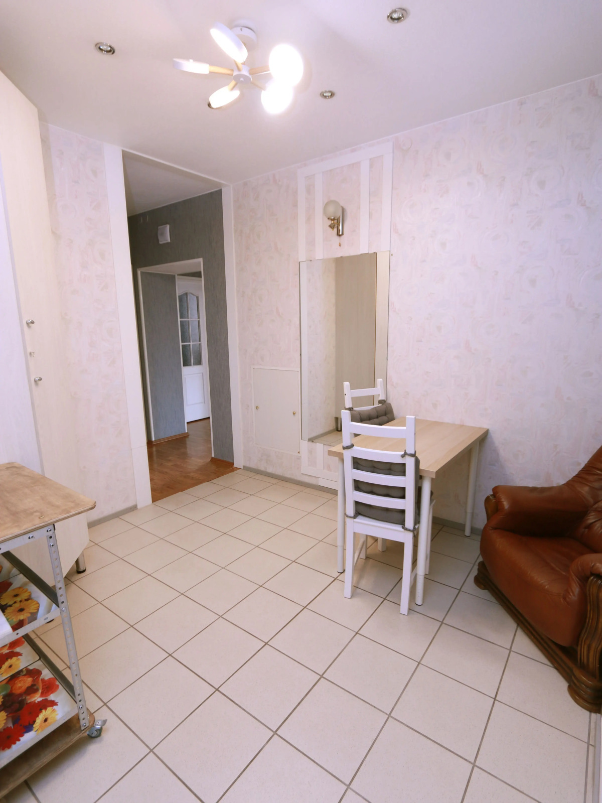 Квартира Просторная квартира с сауной рядом