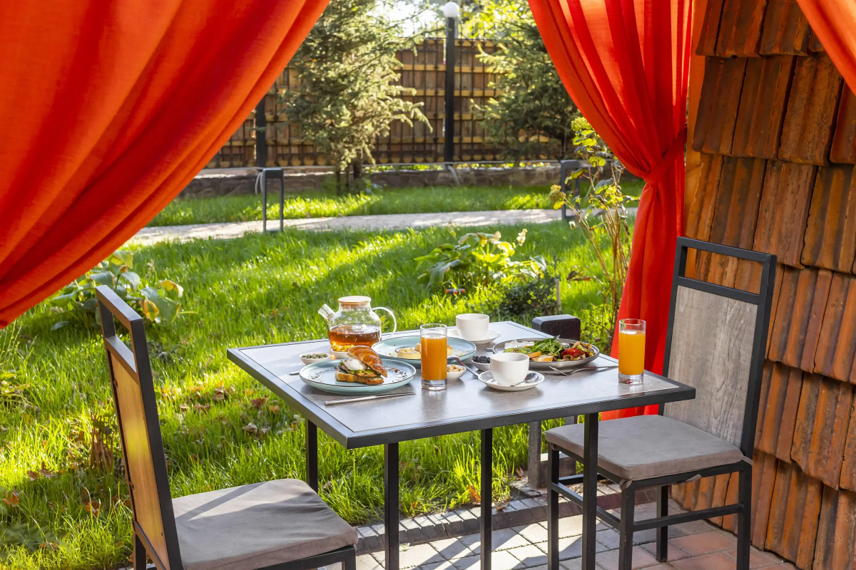 Отель Акжола