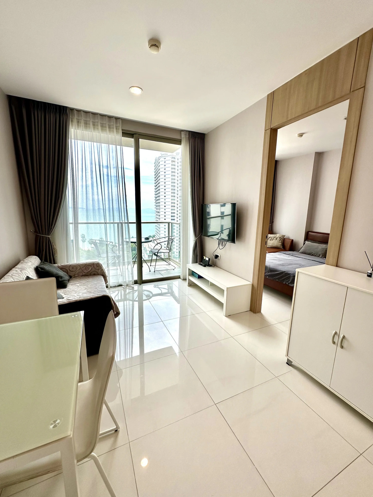 Апартаменты Riviera Wongamat Beach