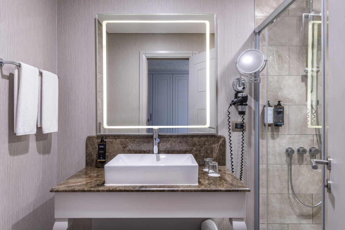 Отель Mercure Tbilisi Old Town