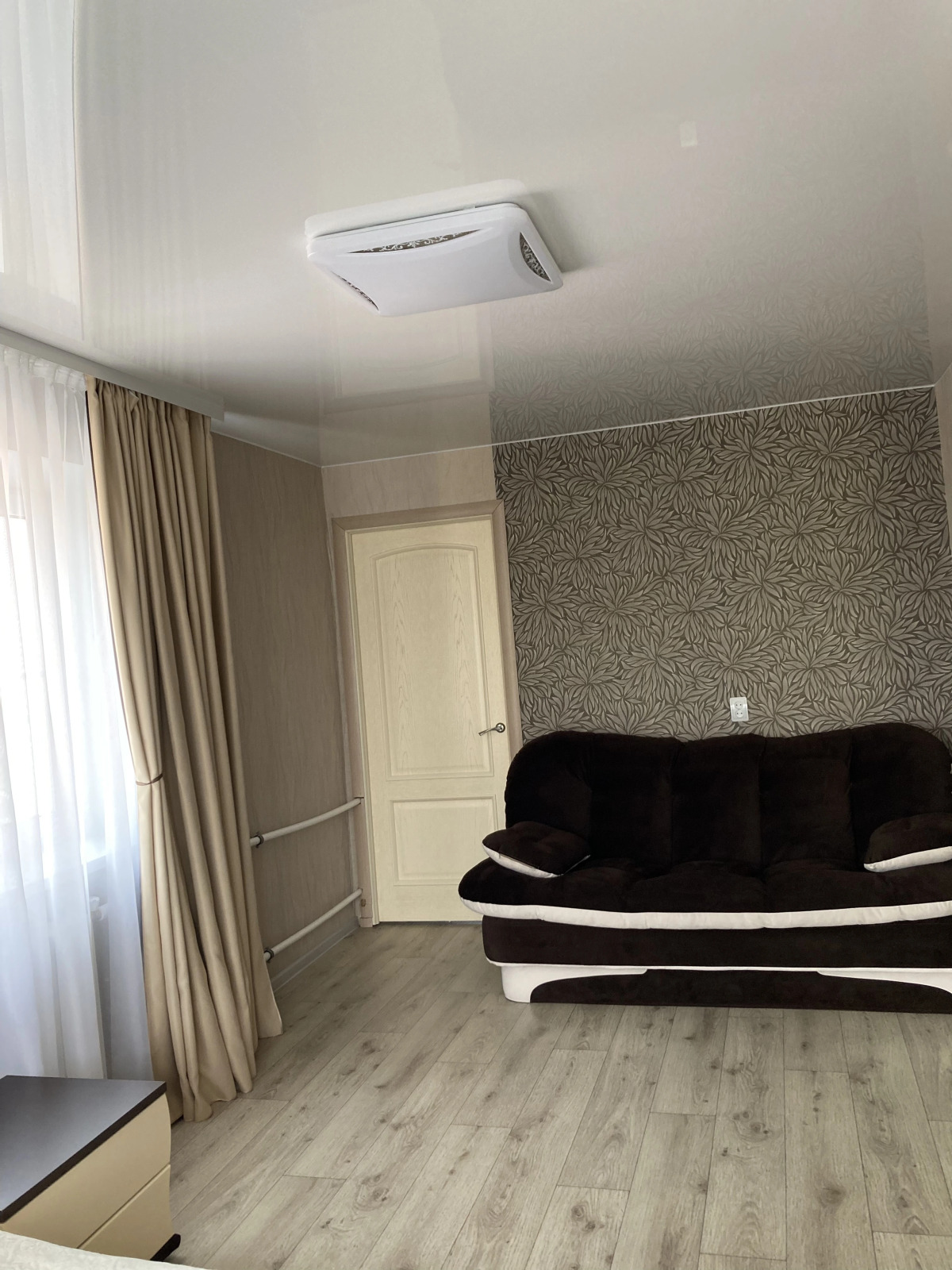 Апартаменты на площади Ленина