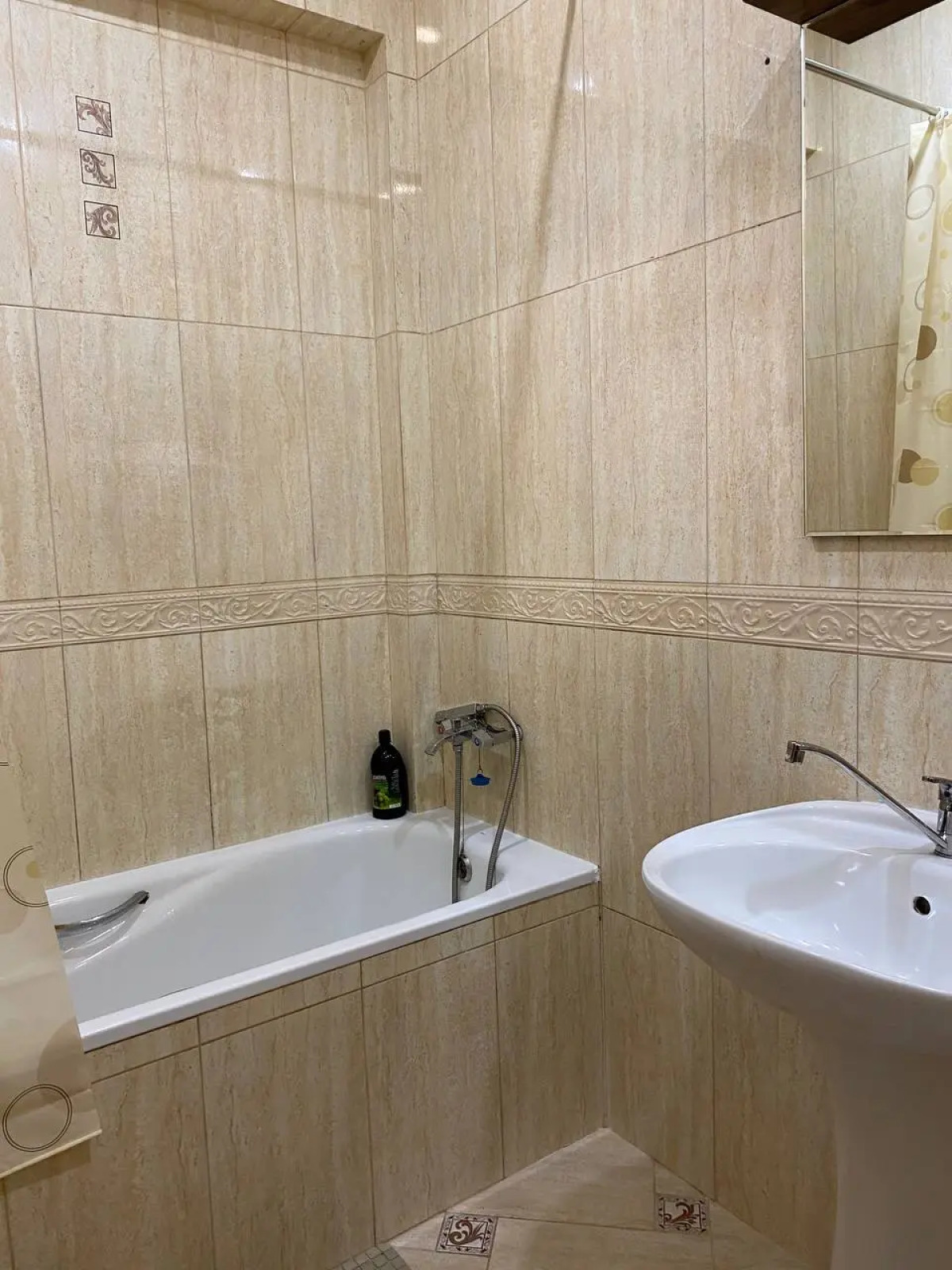 Квартира Роскошная Трёхкомнатная