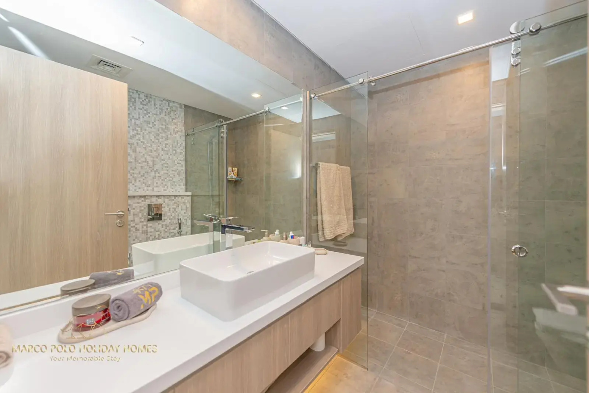 Апартаменты Marco Polo Fancy Marina Getaway With Mesmerizing Views