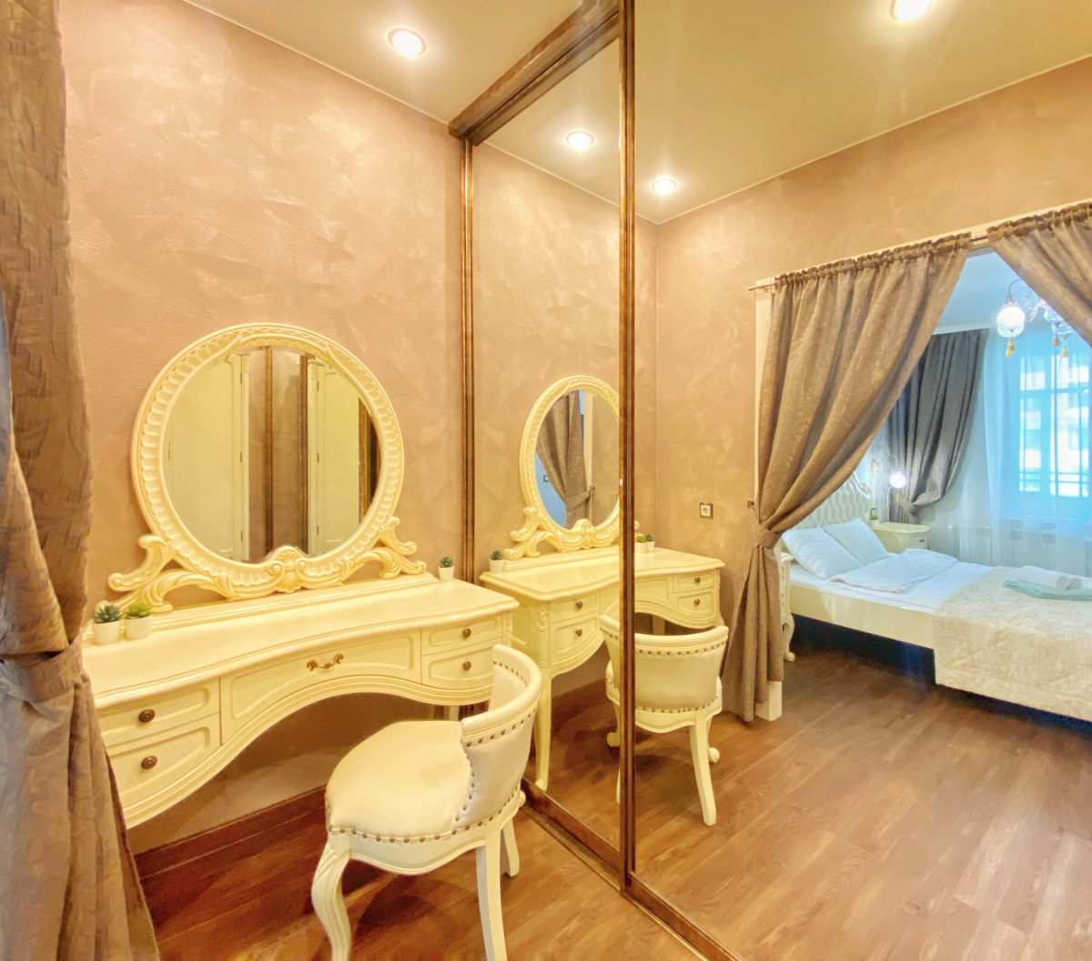 Апартаменты Apart-Comfort на Угличской 19 ЖК Династия