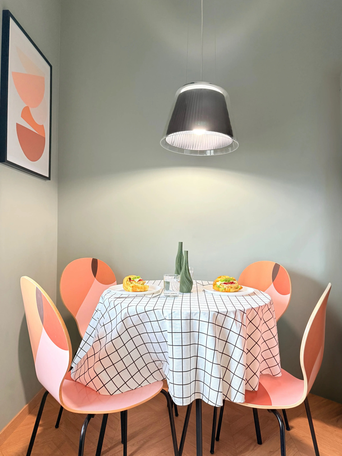 Квартира Роскошная двухкомнатная квартира в сталинке с видом на Аллею Героев