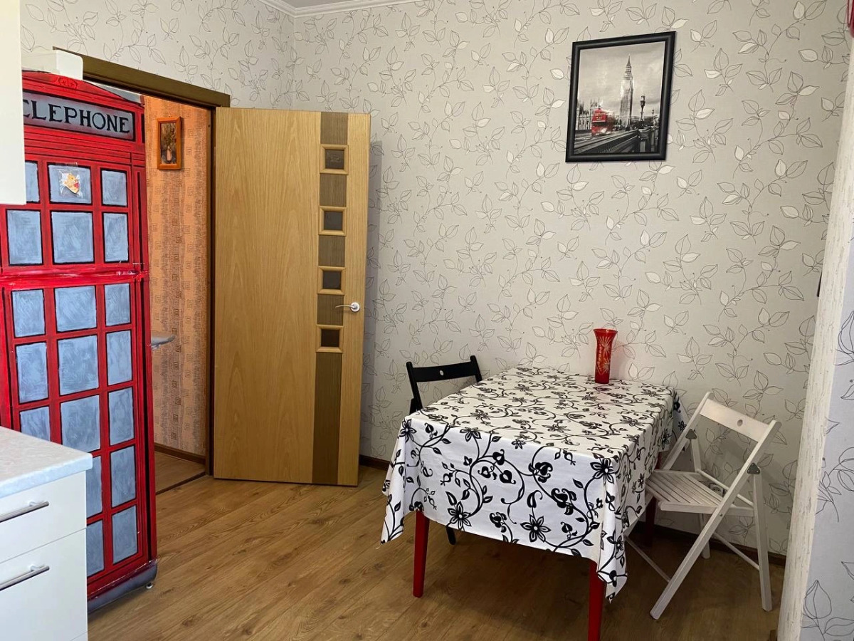 Квартира Cолнечная, уютная квартира 50кв.м рядом с метро