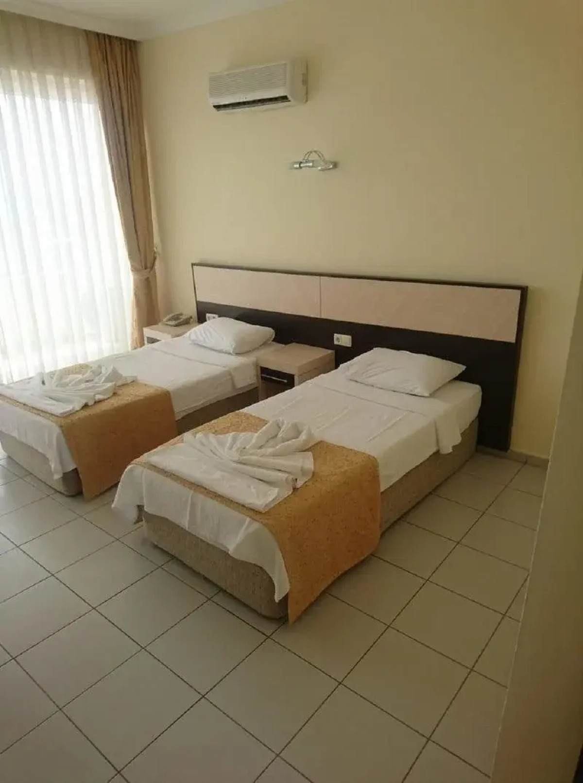 Side Beach Club Hotel