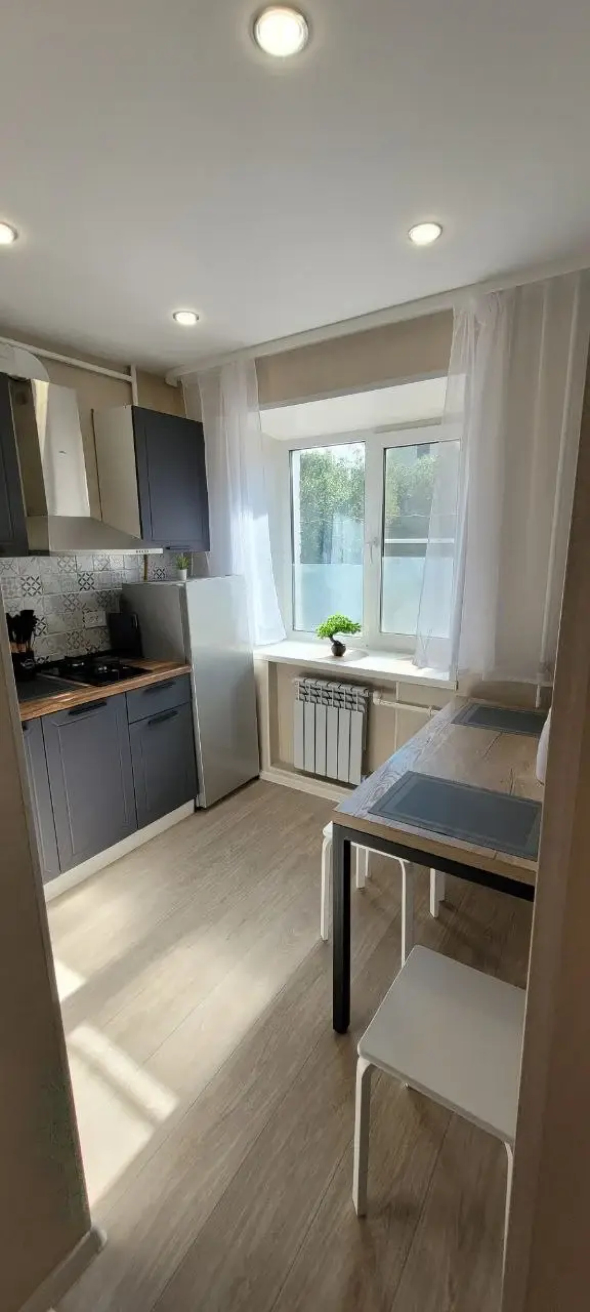 Апартаменты Ленина 9