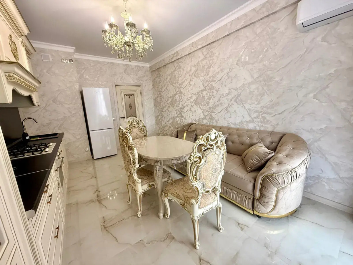 Квартира Новая однокомнатная ЖК Кристал