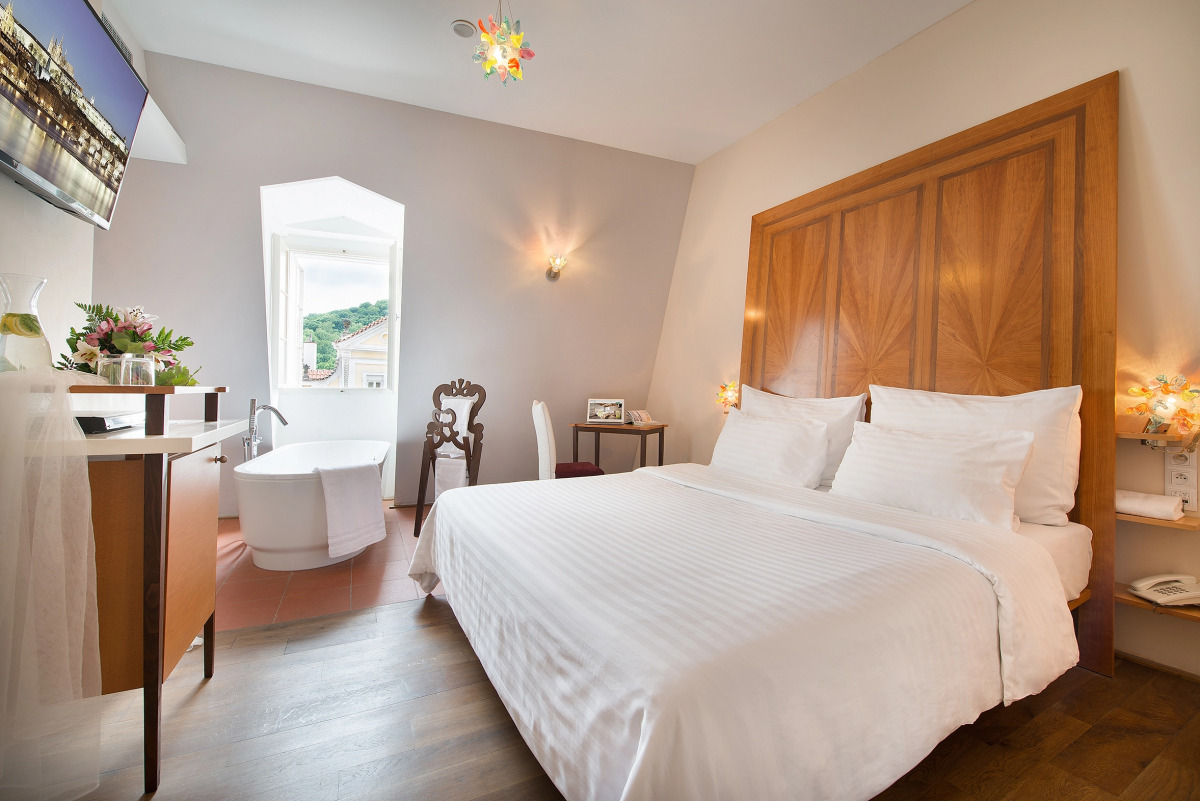 Отель Design Neruda