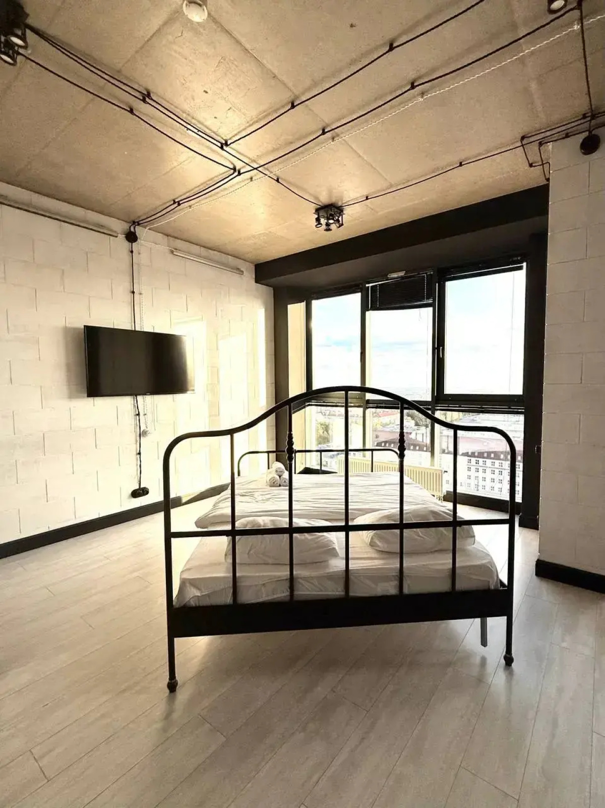 Апартаменты 1503 Верхнеторговая площадь 4