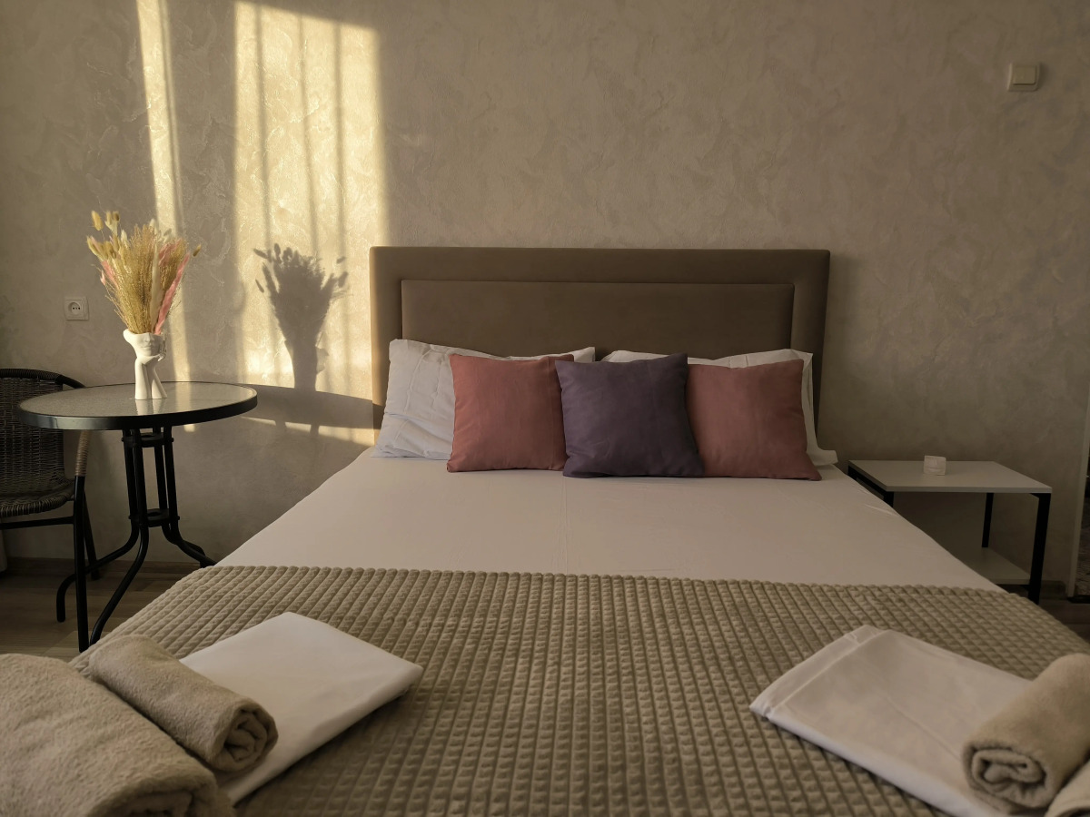 Апартаменты 1к у Херсонеса, ТЦ Муссон на 3 Гостя в 15 Мин. от Пляжа с Отличным Видом