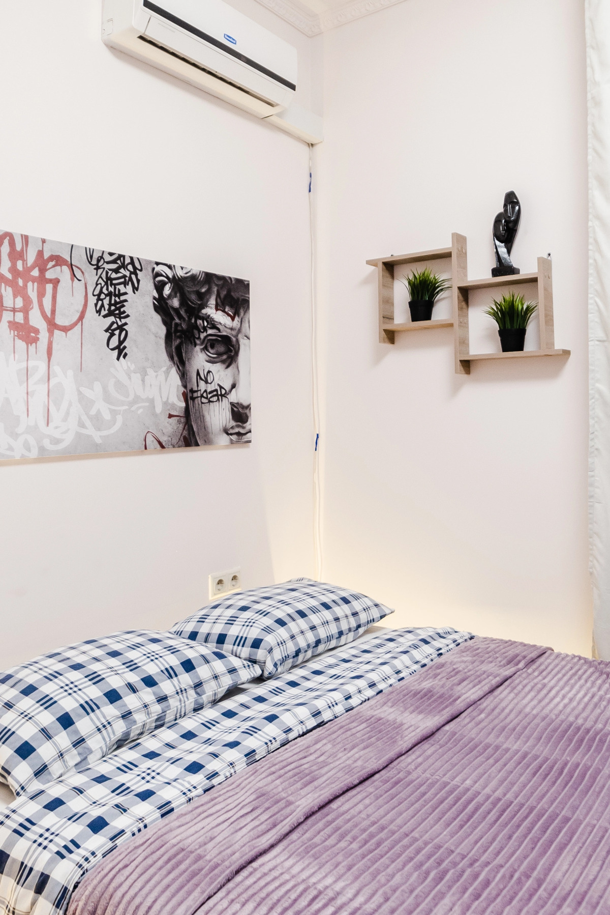 Апартаменты Жуковского 1/2/10 с2 (104)