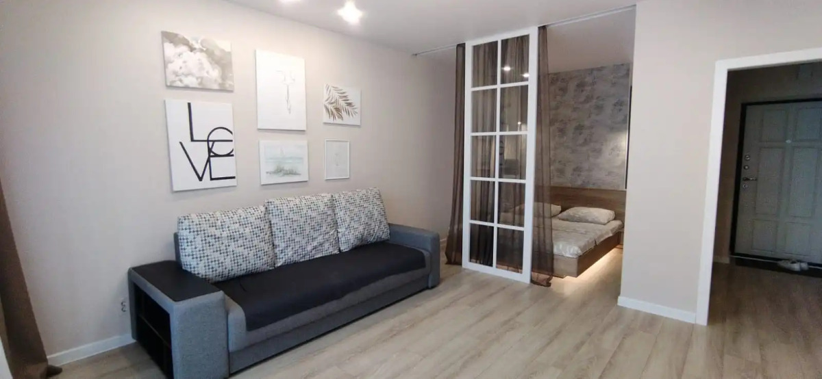 Апартаменты на Горбатова 22